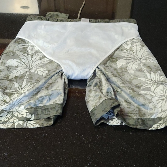 Joe Boxer Trunks - Picture 7 of 8